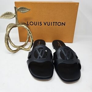 **SOLD*** Louis Vuitton Isola Sandals